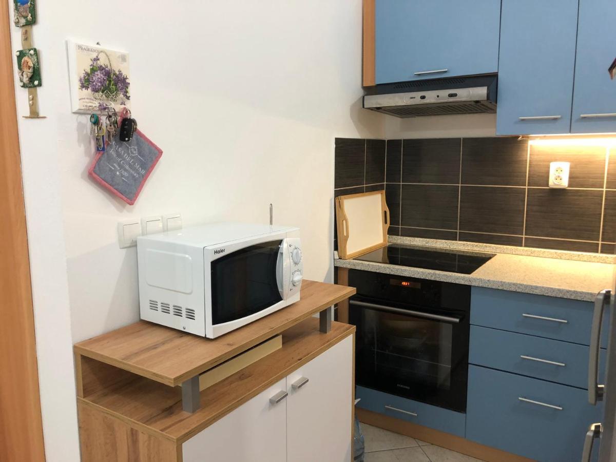 Apartman Luka Vir Apartamento Exterior foto